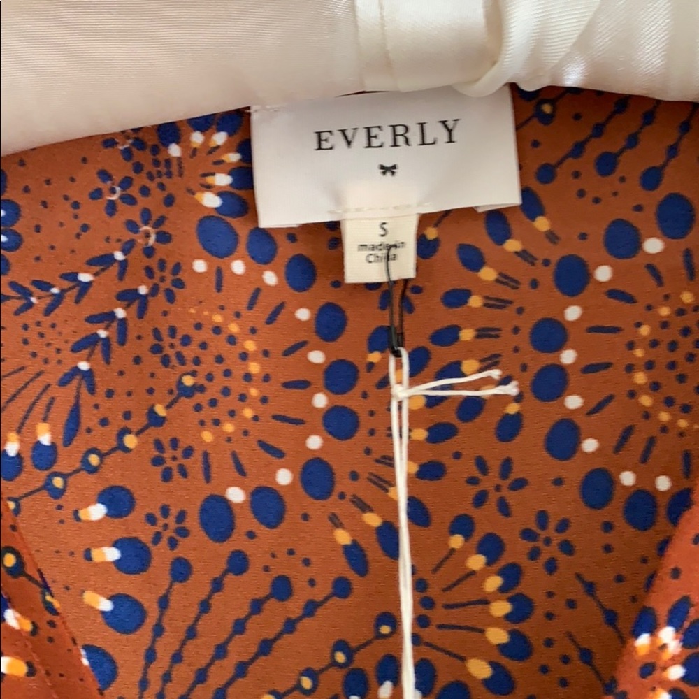 Dress - Picture 5 of 6